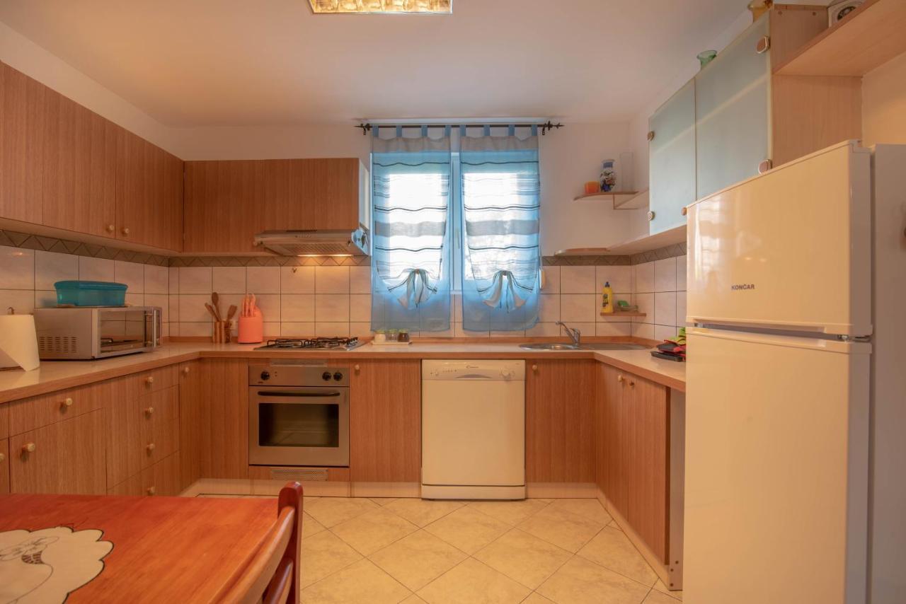 Nostress Apartment プーラ エクステリア 写真
